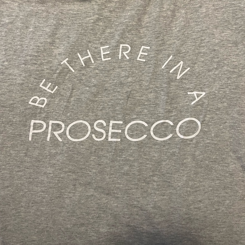 Crown & Ivy 2X tee Be There In a Prosecco